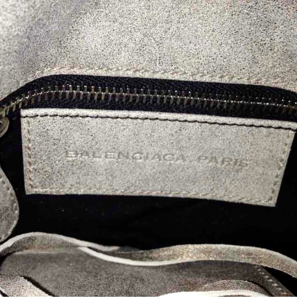 Balenciaga pouch bag with dust bag BNWT - Picture 4 of 4